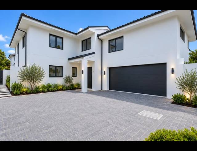 4 BEDROOM PROPERTY TO RENT IN CONSTANTIA